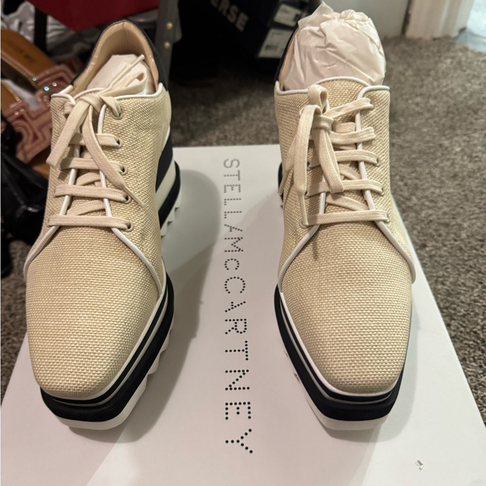 Stella Mc Cartney sneakers. Authentic. Brand new in box. Dust bag included